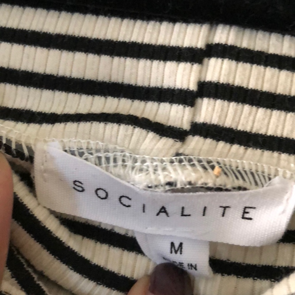 Gorgeous Socialite Off the Shoulder Mini Dress - Picture 2 of 2